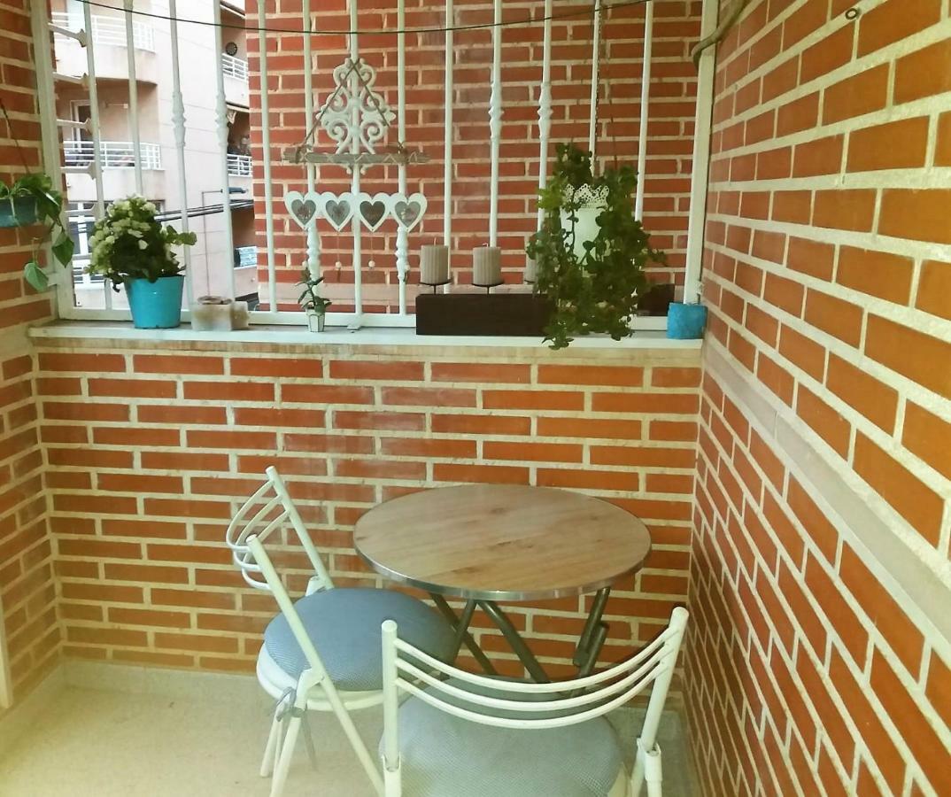 Amazing Sunny Flat With Balcony Pool Two Mins From The Beach 또레비에하 외부 사진