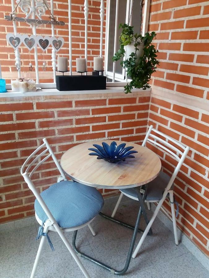 Amazing Sunny Flat With Balcony Pool Two Mins From The Beach 또레비에하 외부 사진