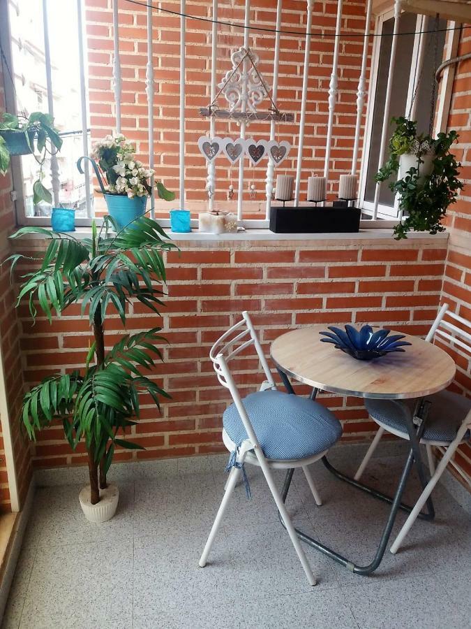 Amazing Sunny Flat With Balcony Pool Two Mins From The Beach 또레비에하 외부 사진