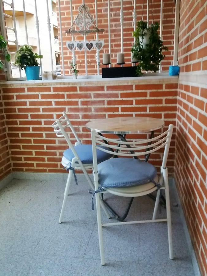 Amazing Sunny Flat With Balcony Pool Two Mins From The Beach 또레비에하 외부 사진