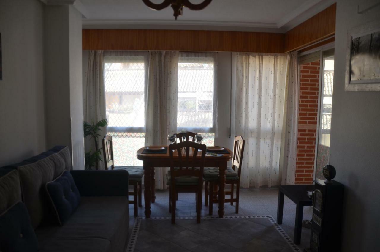 Amazing Sunny Flat With Balcony Pool Two Mins From The Beach 또레비에하 외부 사진