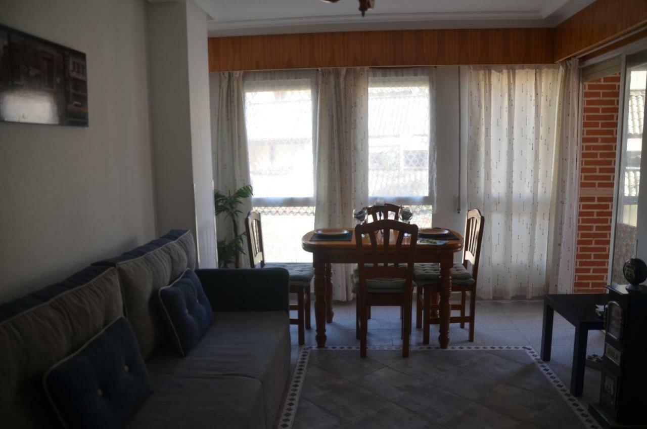 Amazing Sunny Flat With Balcony Pool Two Mins From The Beach 또레비에하 외부 사진