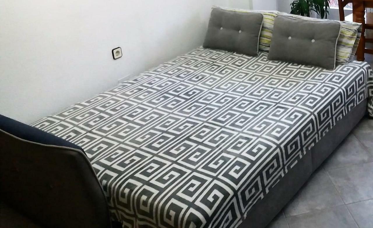 Amazing Sunny Flat With Balcony Pool Two Mins From The Beach 또레비에하 외부 사진
